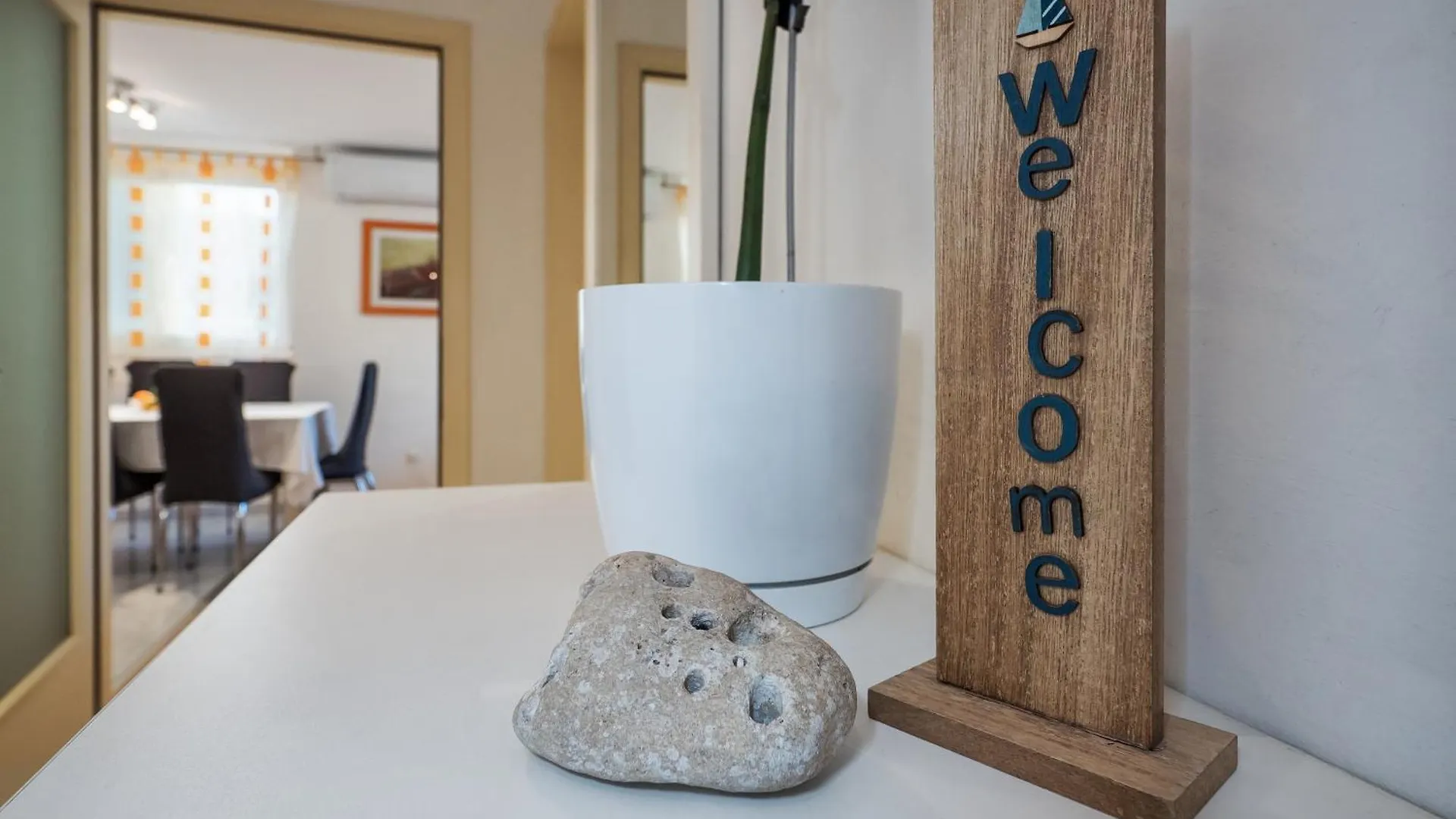Peaceful & Fully Equipped 1Br - Beach Place To Be Split Lägenhet