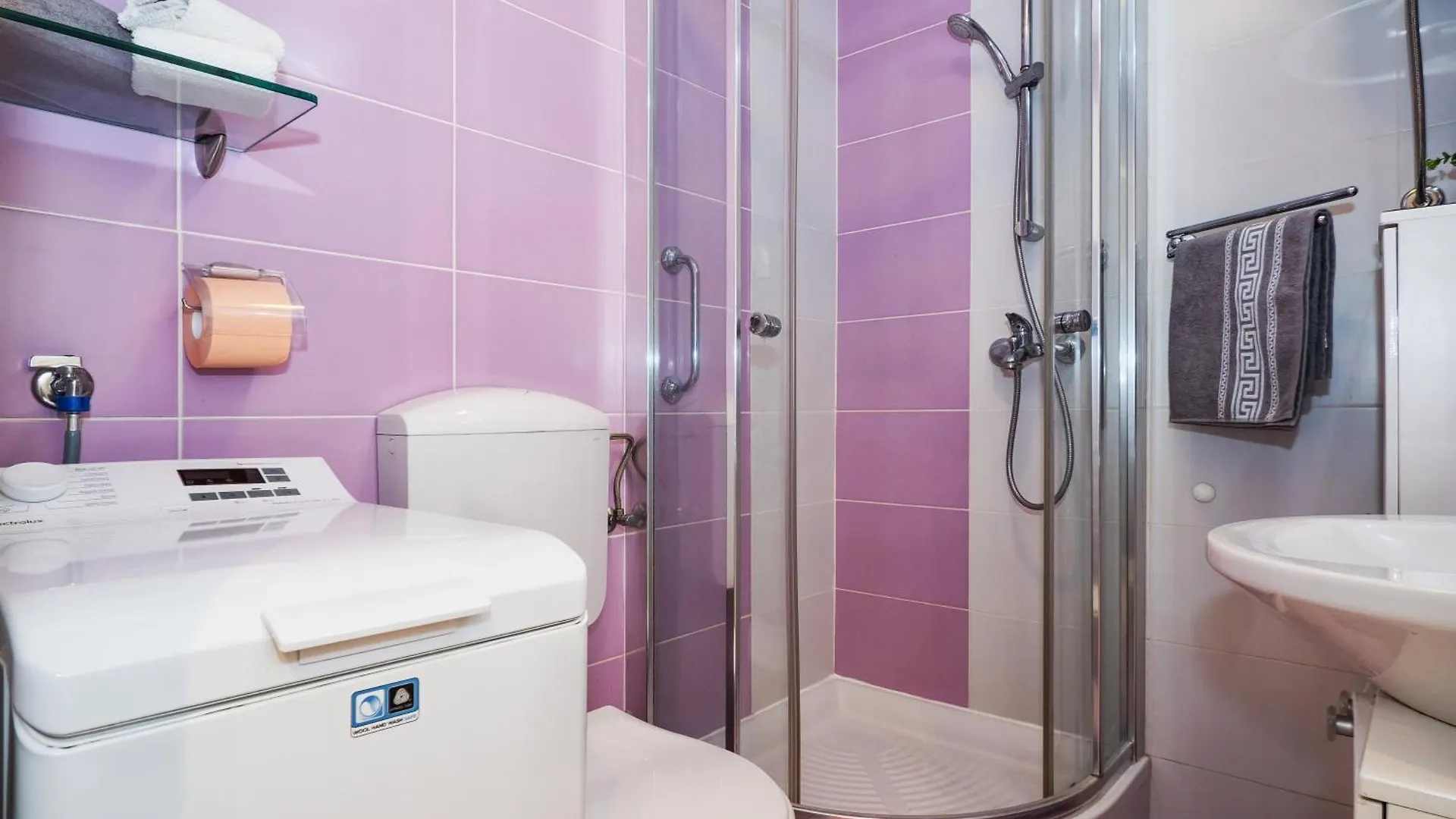 Peaceful & Fully Equipped 1Br - Beach Place To Be Split 0*,