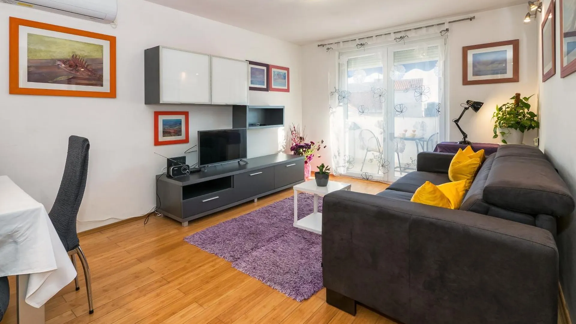 Apartment Peaceful & Fully Equipped 1Br - Beach Place To Be Split